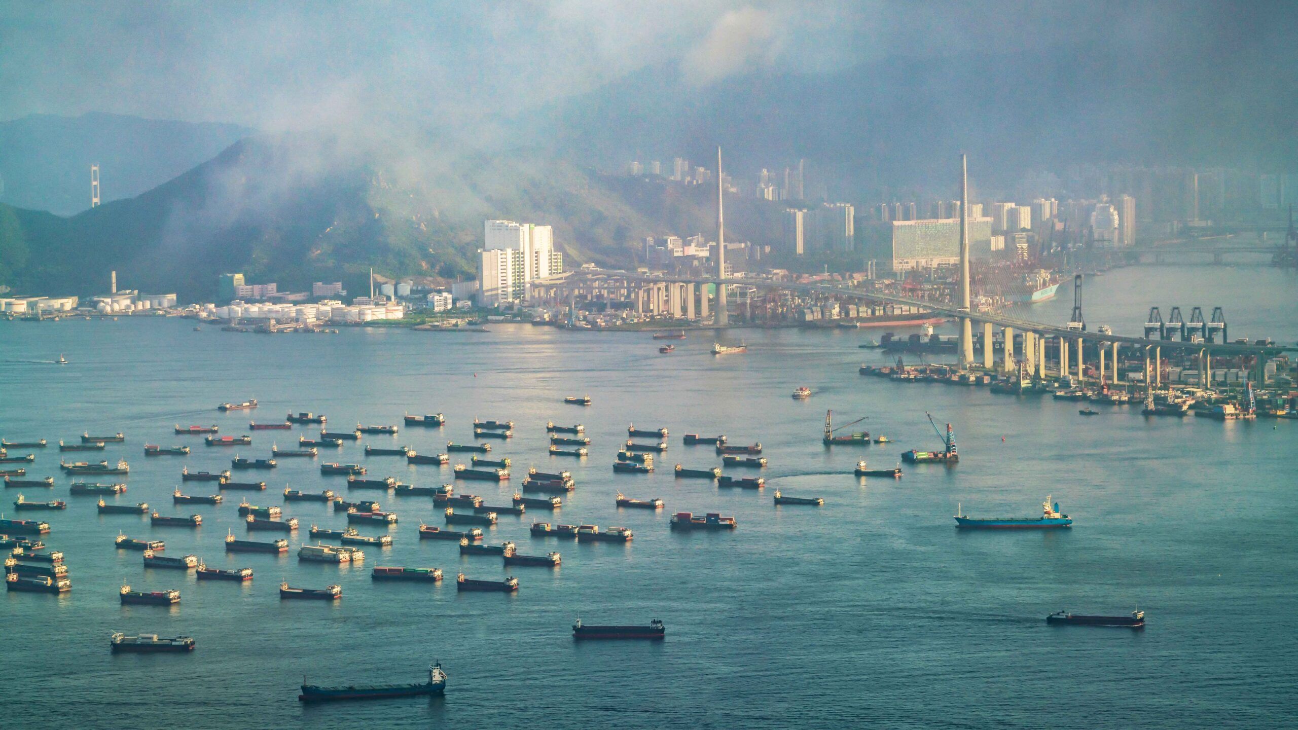 The Offshore Centric Supply Chain Problem
